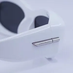Givenchy | Accessories | Givenchygv4044u 2a Sunglasses White  display picture 2